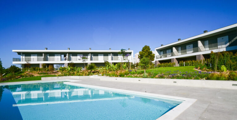 Condomínio <b>Varanda das Tílias</b>