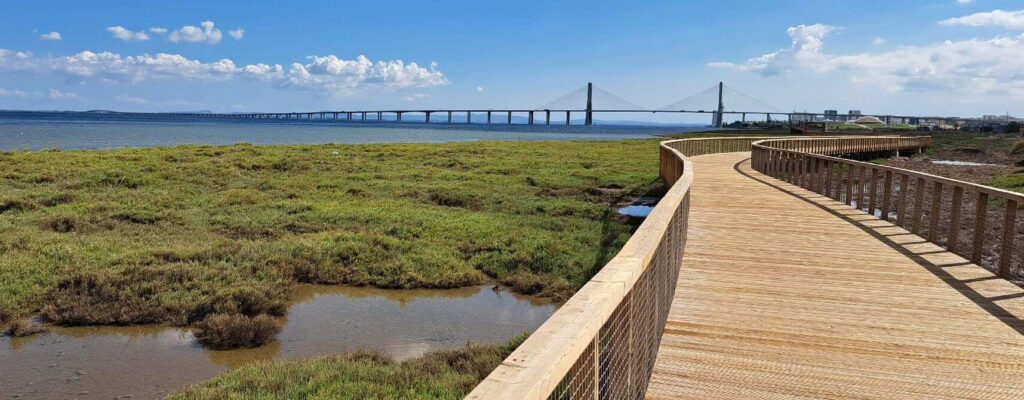 Esteja a dois passos<br />
de Lisboa.